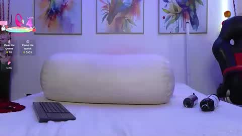 Snapshot of moon_celeste chatting on 6, 3, 2026 Moon online show from 6, 3, 2026