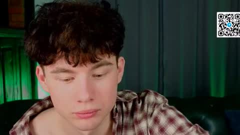 moon_gloww online show from 17, 3, 2026