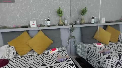 Snapshot of moon_lightt9 chatting on 19, 5, 2026 Sarah online show from 19, 5, 2026