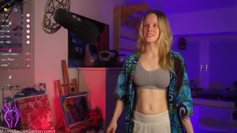 Snapshot of moon_nymph chatting on 24, 1, 2025 Moon Nymph online show from 24, 1, 2025