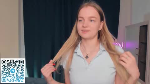 Snapshot of moon_puzzles chatting on 18, 1, 2026 moon_puzzles online show from 18, 1, 2026