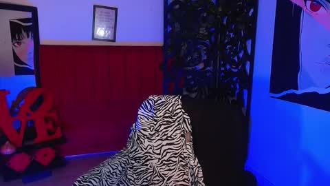 Snapshot of moon_sunflowers chatting on 13, 9, 2025 moon_sunflowers online show from 13, 9, 2025