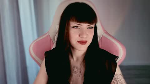 Snapshot of moon_velvet chatting on 12, 6, 2026 sophie online show from 12, 6, 2026