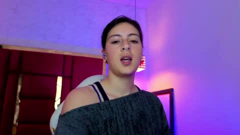 Snapshot of moon_winy chatting on 5, 5, 2026 Winy online show from 5, 5, 2026