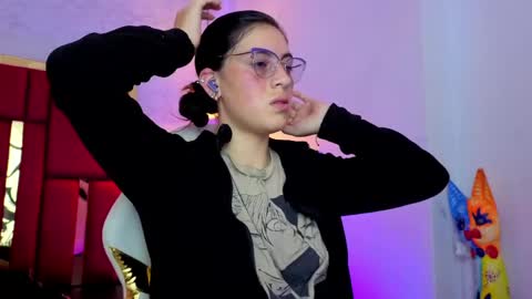 Snapshot of moon_winy chatting on 14, 5, 2026 Winy online show from 14, 5, 2026