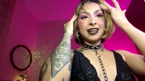 Snapshot of mooncinna chatting on 11, 3, 2026 Cinna online show from 11, 3, 2026