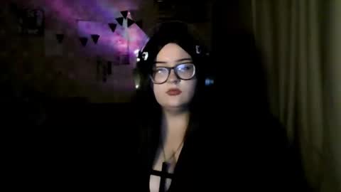 Snapshot of moonfairy2 chatting on 23, 4, 2026 moonfairy2 online show from 23, 4, 2026