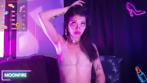 Nicky  online show from 5, 11, 2025