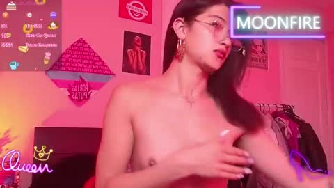 Snapshot of moonfiredance chatting on 23, 4, 2026 Nicky online show from 23, 4, 2026