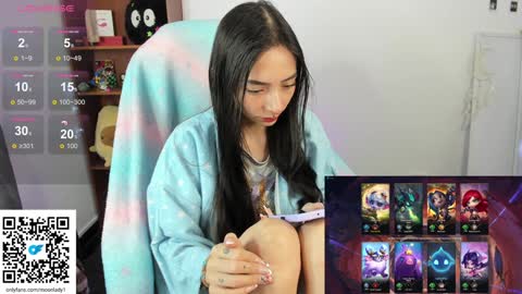 MOON  online show from 21, 1, 2025