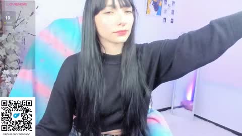 MOON  online show from 10, 9, 2025