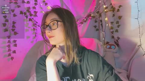 Snapshot of moonlight__lovers chatting on 6, 12, 2024 Dana online show from 6, 12, 2024