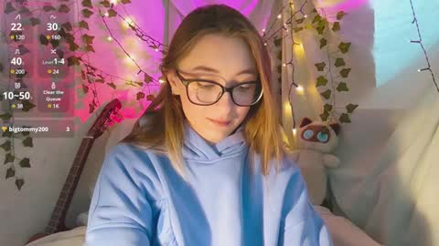 Snapshot of moonlight__lovers chatting on 9, 12, 2024 Dana online show from 9, 12, 2024