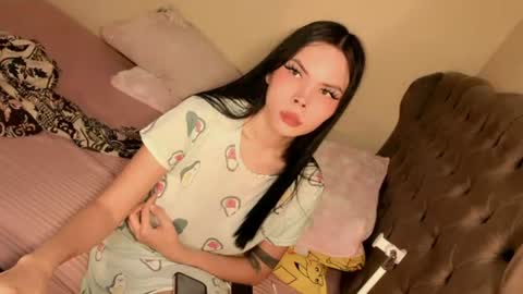 Snapshot of moonlight_dahlia19 chatting on 2, 8, 2026 SexyYummyDahlia online show from 2, 8, 2026