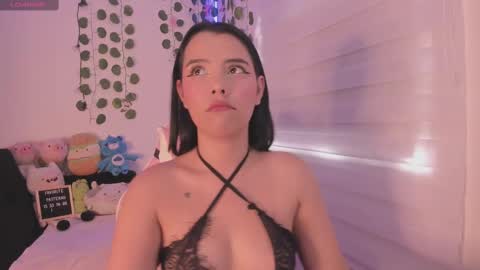 Snapshot of moonliight__ chatting on 2, 3, 2025 moonliight__ online show from 2, 3, 2025