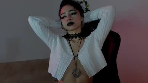 Snapshot of moonmadison chatting on 19, 9, 2025 Madison online show from 19, 9, 2025