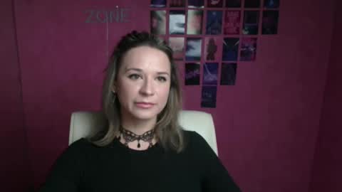 Snapshot of moonsusanna chatting on 4, 3, 2026 Susanna online show from 4, 3, 2026