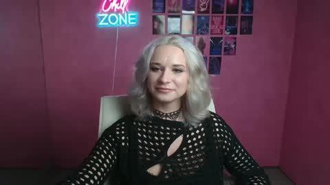 Snapshot of moonsusanna chatting on 17, 3, 2026 Susanna online show from 17, 3, 2026