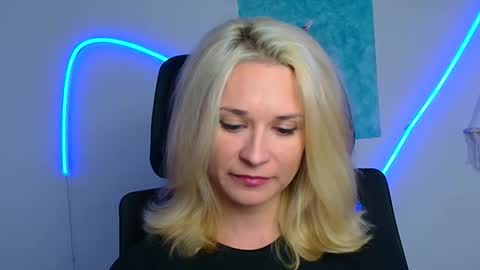 Snapshot of moonsusanna chatting on 30, 4, 2026 Susanna online show from 30, 4, 2026