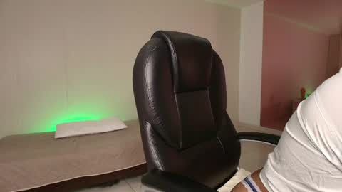 Snapshot of morenatemptress chatting on 31, 7, 2026 Morena online show from 31, 7, 2026