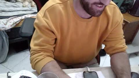 Snapshot of morenoch19 chatting on 18, 11, 2025 alejo online show from 18, 11, 2025