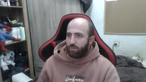 Snapshot of morenoch19 chatting on 20, 12, 2025 alejo online show from 20, 12, 2025