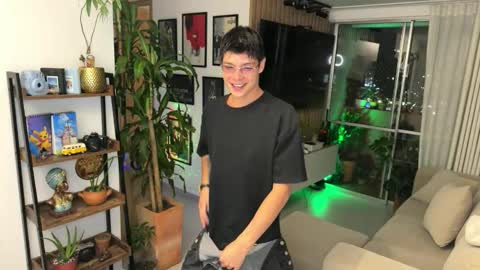 Snapshot of morgan_hiller chatting on 25, 3, 2026 online show from 25, 3, 2026