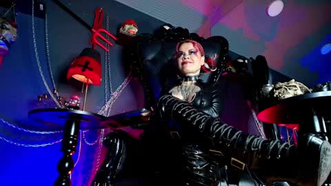 Snapshot of morganacrowley_ chatting on 2, 4, 2026 Morgana online show from 2, 4, 2026