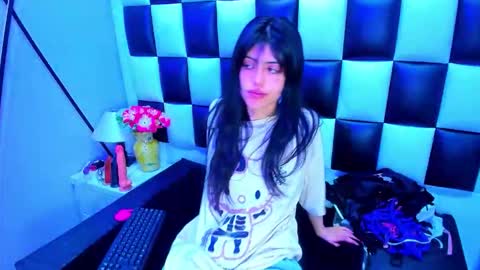 Snapshot of morganasmit_ chatting on 2, 4, 2026 morganasmit_ online show from 2, 4, 2026