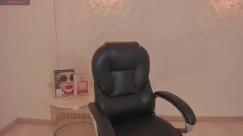 Morgan Hicks online show from 8, 1, 2026