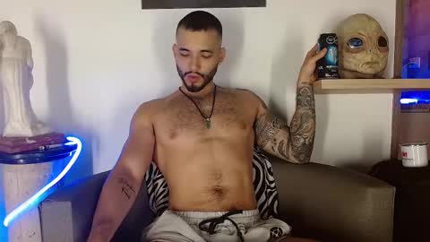 Snapshot of morgann_jones chatting on 4, 12, 2025 morgan online show from 4, 12, 2025