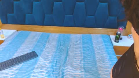 Snapshot of morrigan_luxus chatting on 5, 3, 2026 morrigan_luxus online show from 5, 3, 2026