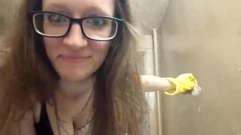 Snapshot of morriganthorn chatting on 12, 10, 2025 Switch Princess Chloe online show from 12, 10, 2025