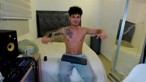 Snapshot of morthy_downey chatting on 21, 4, 2026 Morthy online show from 21, 4, 2026