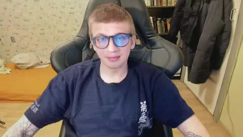 Snapshot of mortywithlove chatting on 20, 4, 2026 Morty online show from 20, 4, 2026