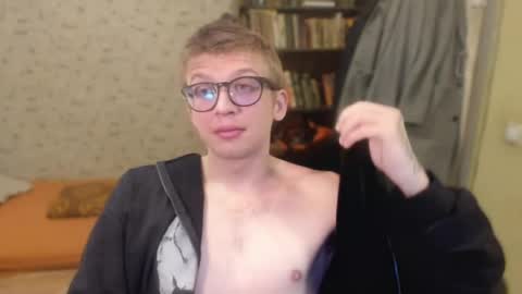 Snapshot of mortywithlove chatting on 5, 5, 2026 Morty online show from 5, 5, 2026