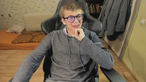 Snapshot of mortywithlove chatting on 17, 5, 2026 Morty online show from 17, 5, 2026