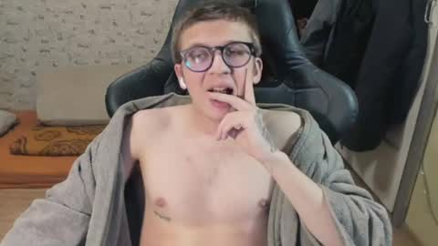 Snapshot of mortywithlove chatting on 18, 5, 2026 Morty online show from 18, 5, 2026