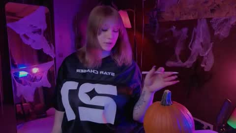 morvelyn online show from 26, 10, 2025