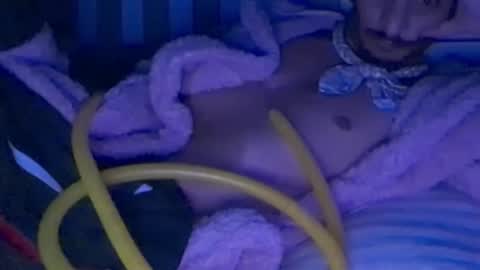Snapshot of moss127 chatting on 17, 2, 2025 twennysevv27 online show from 17, 2, 2025