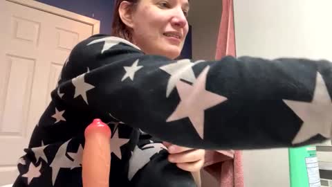 Snapshot of mossy_mommy chatting on 13, 2, 2025 Mossy Mommy online show from 13, 2, 2025