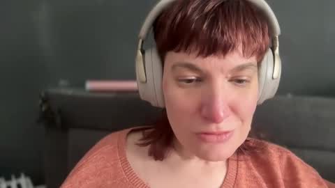 Snapshot of mossy_mommy chatting on 16, 2, 2025 Mossy Mommy online show from 16, 2, 2025