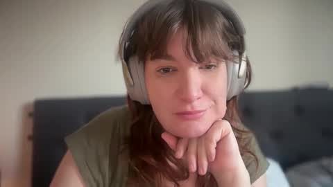Snapshot of mossy_mommy chatting on 26, 3, 2026 Mossy Mommy online show from 26, 3, 2026