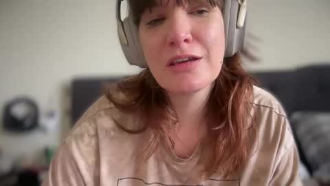 Snapshot of mossy_mommy chatting on 12, 4, 2026 Mossy Mommy online show from 12, 4, 2026