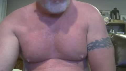 Snapshot of motorguy08 chatting on 25, 3, 2026 motorguy08 online show from 25, 3, 2026