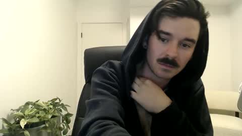 Snapshot of moustachematt chatting on 22, 5, 2026 moustachematt online show from 22, 5, 2026