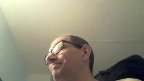 Snapshot of moviem1978 chatting on 8, 12, 2024 Frederik online show from 8, 12, 2024