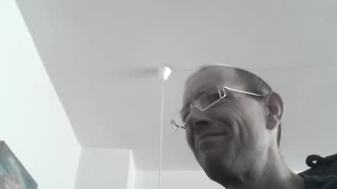 Snapshot of moviem1978 chatting on 12, 1, 2025 Frederik online show from 12, 1, 2025