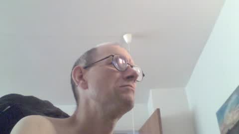 Snapshot of moviem1978 chatting on 22, 7, 2026 Frederik online show from 22, 7, 2026