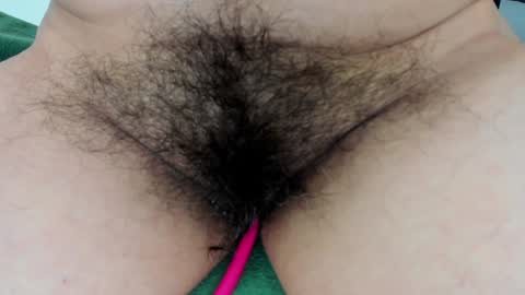 Snapshot of moxa_hot chatting on 4, 1, 2025 moxa hot online show from 4, 1, 2025